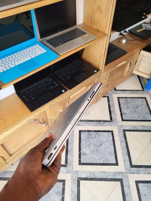 Laptop HP 15-Dy1032wm 12GB Intel Core I5 SSD 256GB · Photo 5