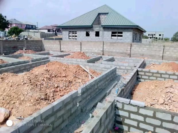 Are You Looking for a Building Contractor? · Photo 5