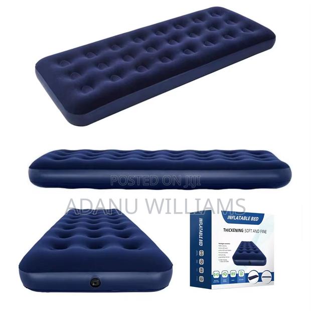 Modern Twin Size Flocking Air Bed With Pump · Photo 1