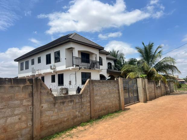 7bdrm House in Afienya, Tema Metropolitan for sale · Photo 6