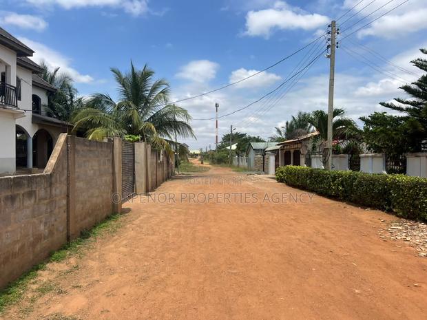 7bdrm House in Afienya, Tema Metropolitan for sale · Photo 7