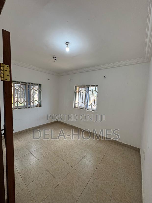 2bdrm Apartment in Adenta, Commandos for rent · Photo 3
