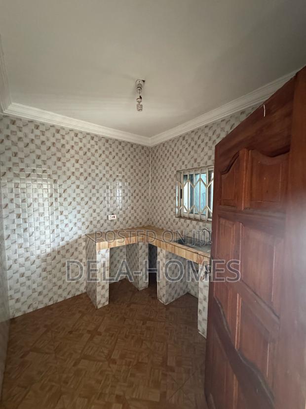 2bdrm Apartment in Adenta, Commandos for rent · Photo 5