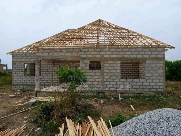 Are You Looking for a Professional Carpenter · Photo 8
