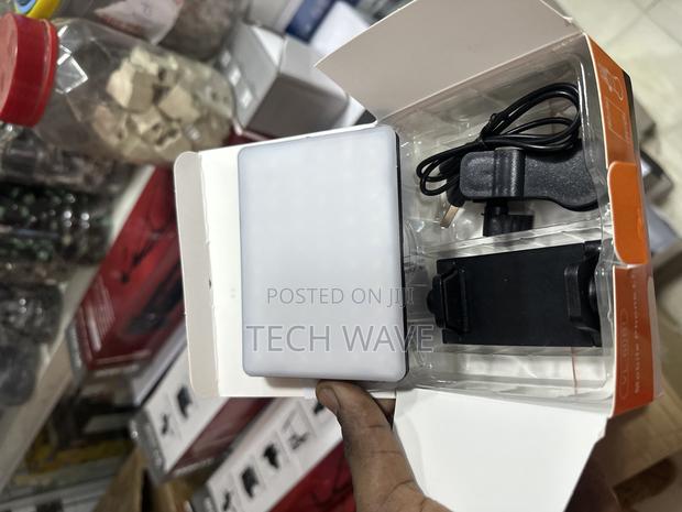 Portable Selfie Clip Led Light · Photo 5