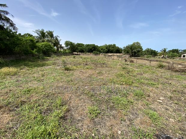 2 Plots of Land for Sale at Kokrobite · Photo 2