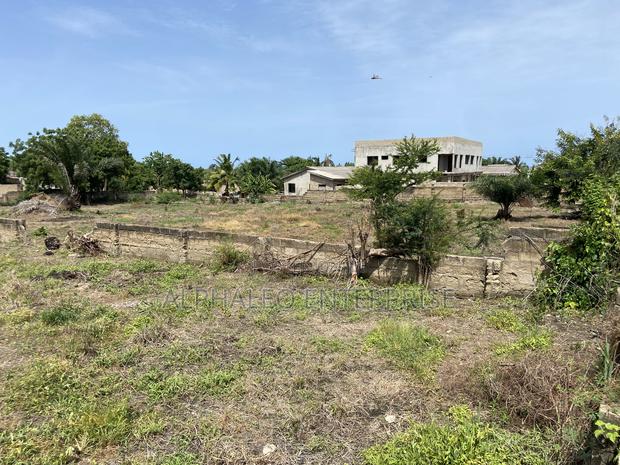 2 Plots of Land for Sale at Kokrobite · Photo 4