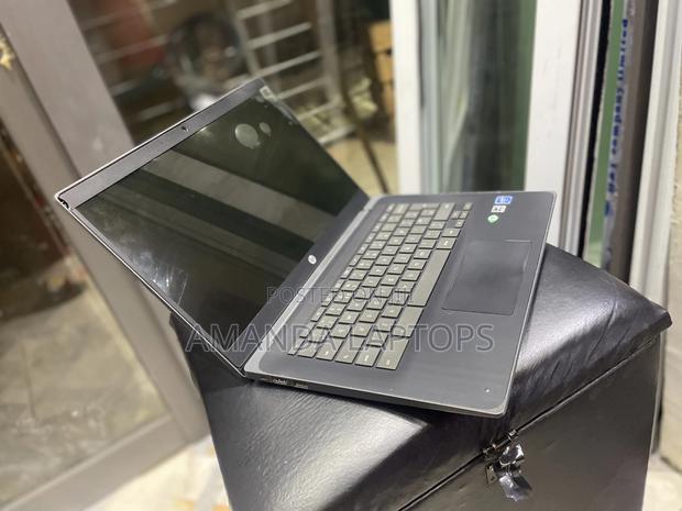 Laptop HP 15-Dy1032wm 4GB Intel Celeron SSD 32GB · Photo 5