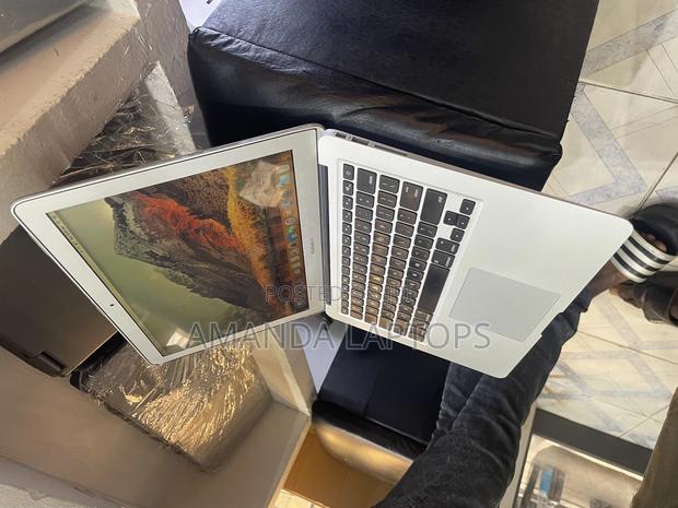 New Laptop Apple MacBook 2012 4GB Intel SSD 128GB · Photo 3