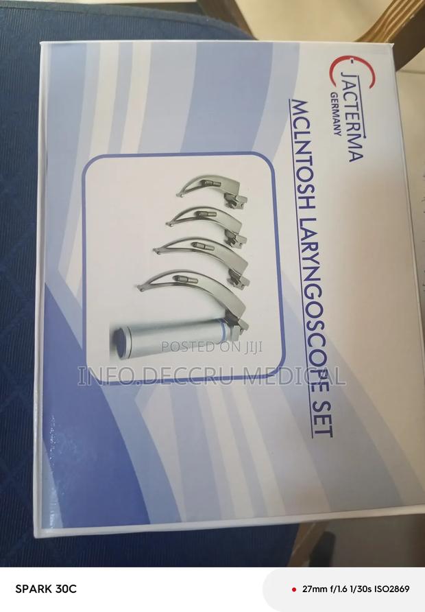 Laryngoscopy (4 Blades) · Photo 2