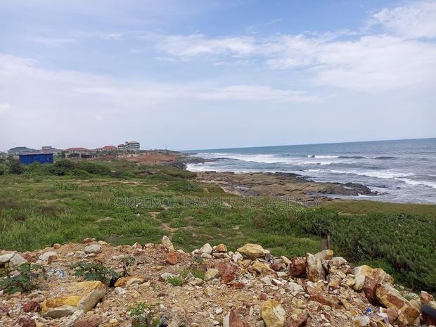 Beachfront of Land for Sale at Teshie · Photo 6