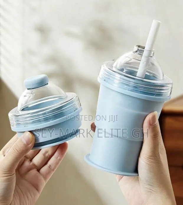 2 in 1 Foldable Silicone Ice Ball Maker Cup With Straw · Photo 1