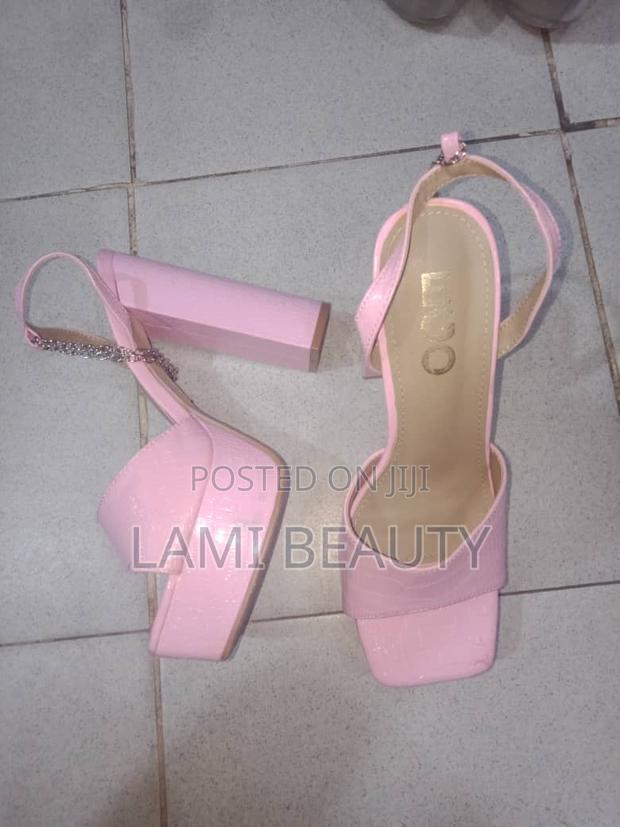 Pink Block Heels Sandals · Photo 2