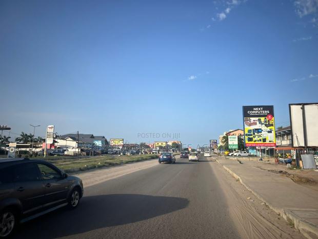 Roadside Land for Sale at Botwe · Photo 3