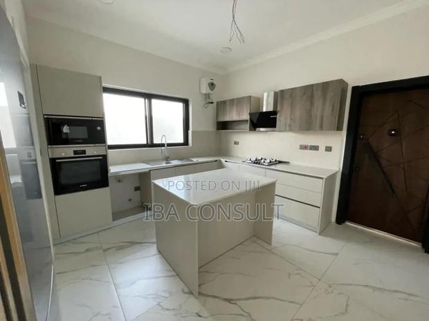 3bdrm Townhouse/Terrace In East Airport, Spintex For Sale · Photo 8