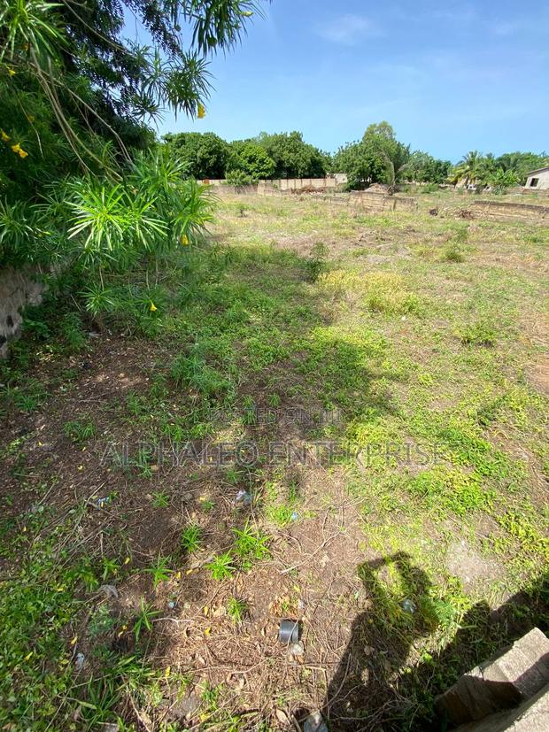 2 Plots of Land for Sale at Kokrobite · Photo 5