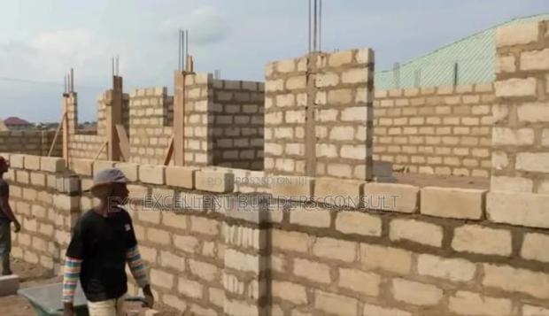 Wall Construction and Fencing · Photo 2