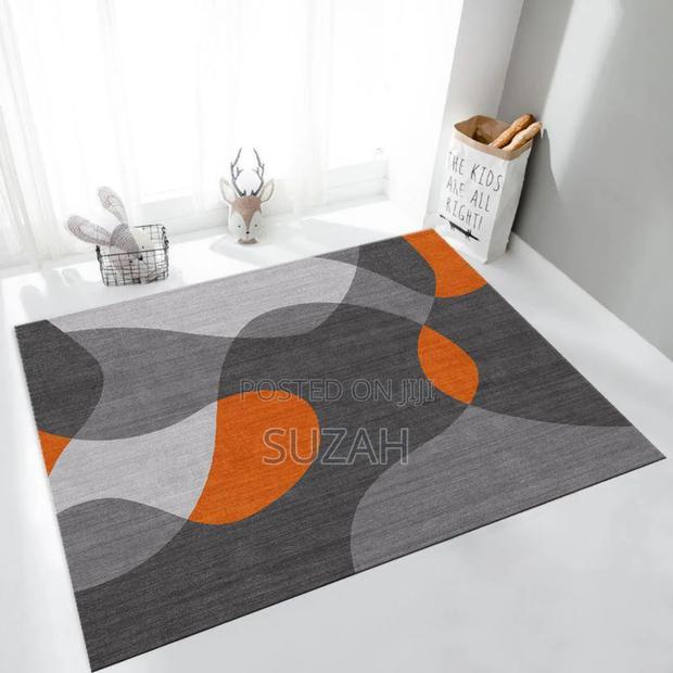 Modern Living Room Carpet · Photo 1
