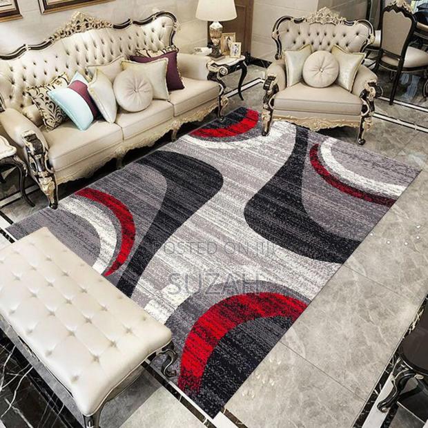 Polyester Textured Fabric Rug · Photo 1