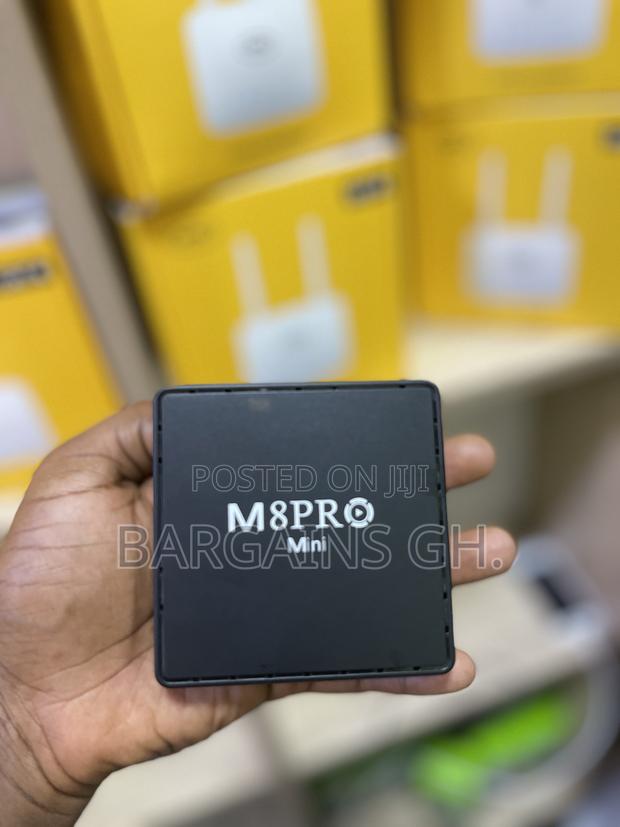 M8 Pro Mini Android Smart Tv Box and Retro Game Console · Photo 6