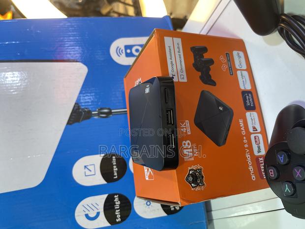 M8 Mini Android Smart Tv Box and Retro Game Console · Photo 5