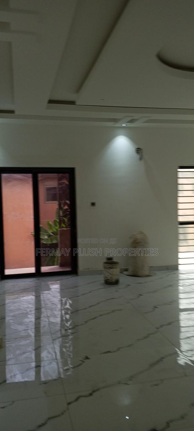 4bdrm Mansion in Newly Built Machine, Accra Metropolitan for sale · Photo 4