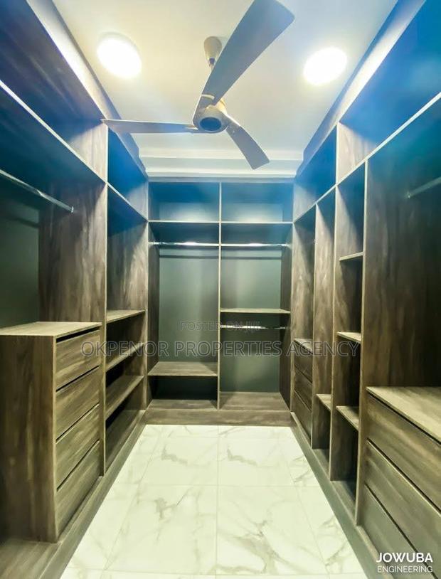 Property for Sale at Ridge · Photo 4