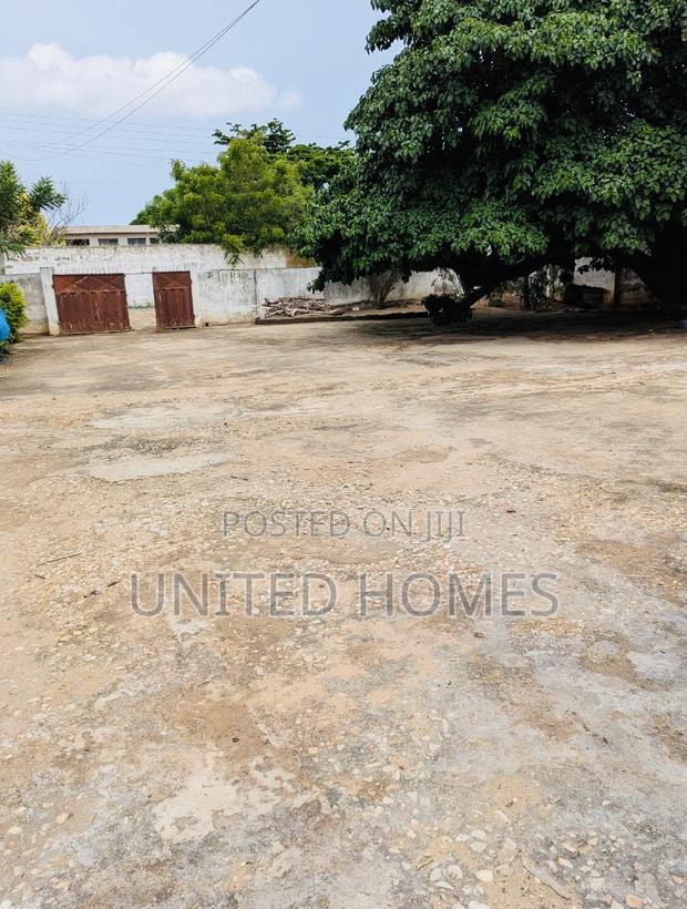 Abelemkpe 1 and Half Plot for Sale · Photo 4