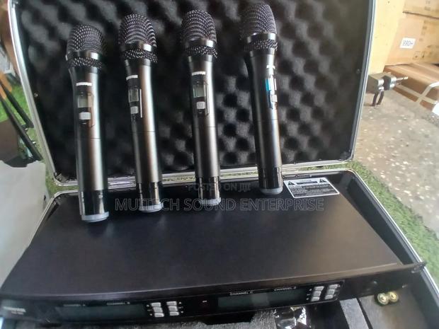 Shure Wireless Microphone (4 in 1) · Photo 1