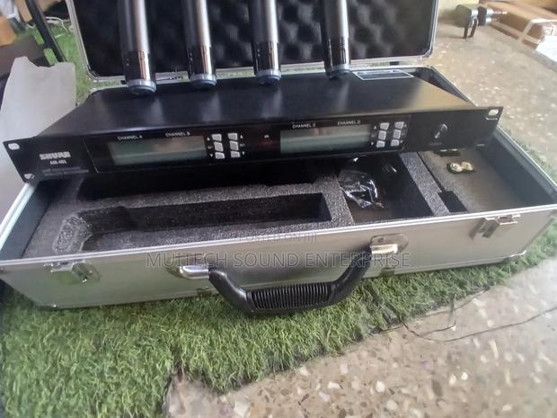 Shure Wireless Microphone (4 in 1) · Photo 3
