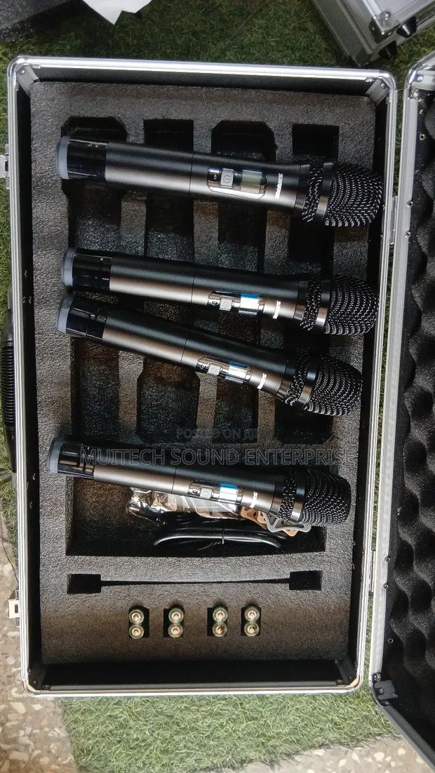 Shure Wireless Microphone (4 in 1) · Photo 6