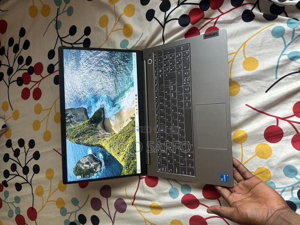 Laptop Lenovo ThinkPad T14 G2 8GB Intel Core i5 SSD 256GB · Photo 1