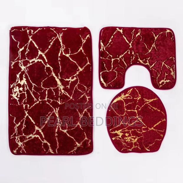 3pcs Non Slip Bathroom Mat Set Available in Stunning Designs · Photo 2