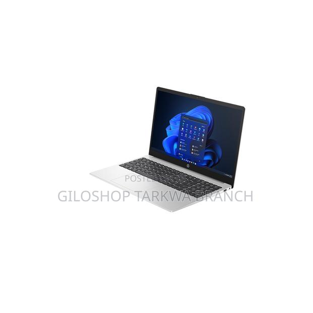 New Laptop HP 250 G10 8GB Intel Core I3 SSD 512GB · Photo 2