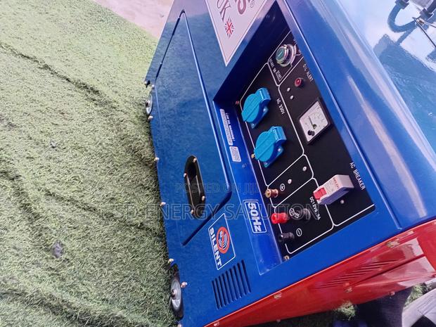 Reliable 10kva Perkins Generator 50hz Uk Made Silent · Photo 1