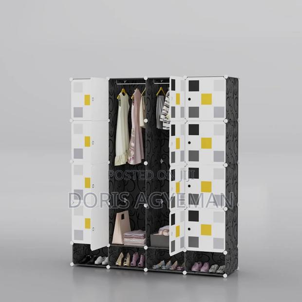 Cube Wardrobes · Photo 3