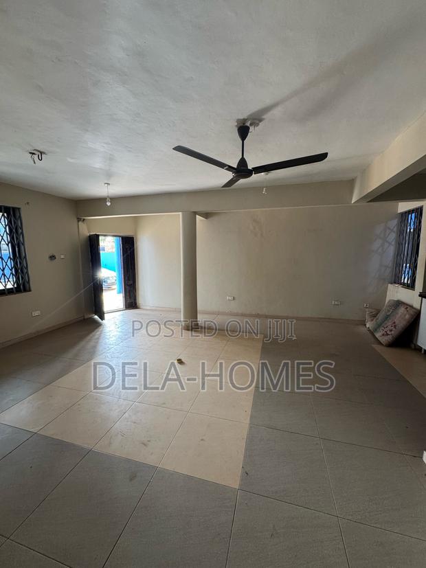 2bdrm Apartment in Adenta, Housing Down for rent · Photo 2