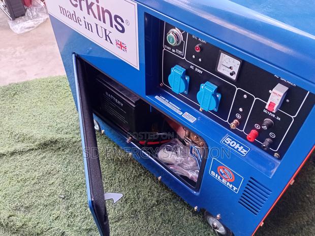 Massive Perkins Generator 10kva Silent Diesel Perkins · Photo 1