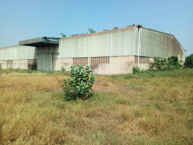 Warehouse for Sale at Freezone · Photo 2