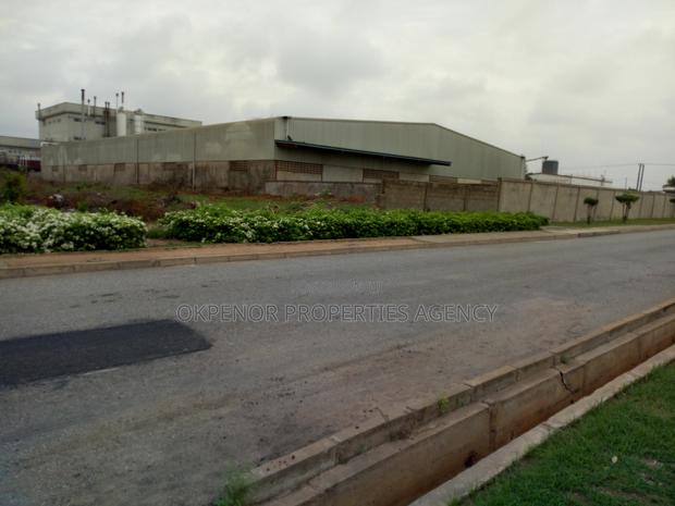Warehouse for Sale at Freezone · Photo 4