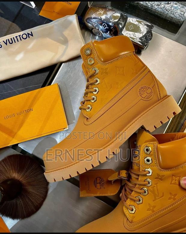 Original Lv Timberland Boots · Photo 3
