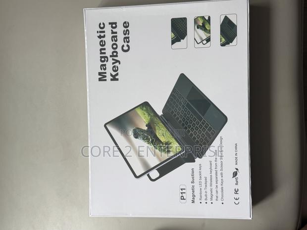 10th and 11th Generation iPad Magickeyboard · Photo 3