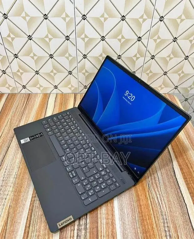 Laptop Lenovo IdeaPad 130 8GB Intel Core i5 SSD 256GB · Photo 1