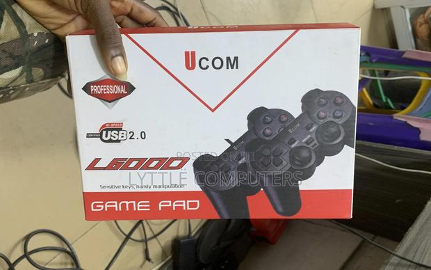 U-Com Double Wired Controller · Photo 1