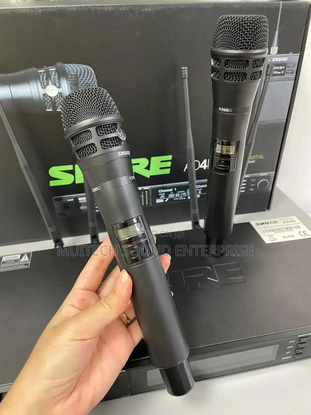 Shure Wireless Microphone (Ad4d) · Photo 4