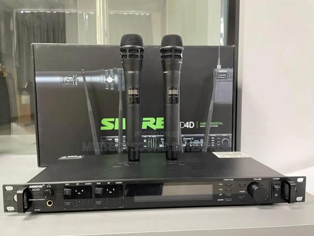 Shure Wireless Microphone (Ad4d) · Photo 1
