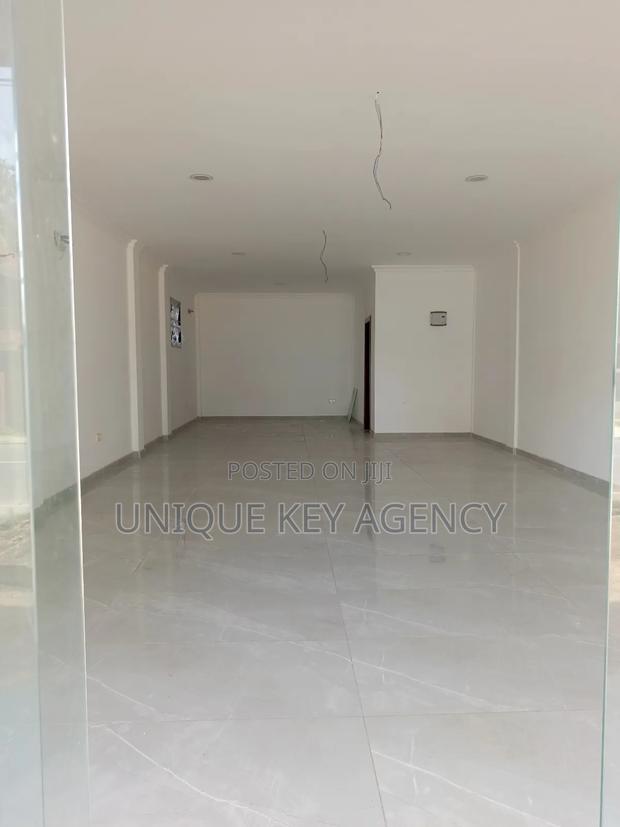 Newly Built Shops to Let in Dzorwulu · Photo 2