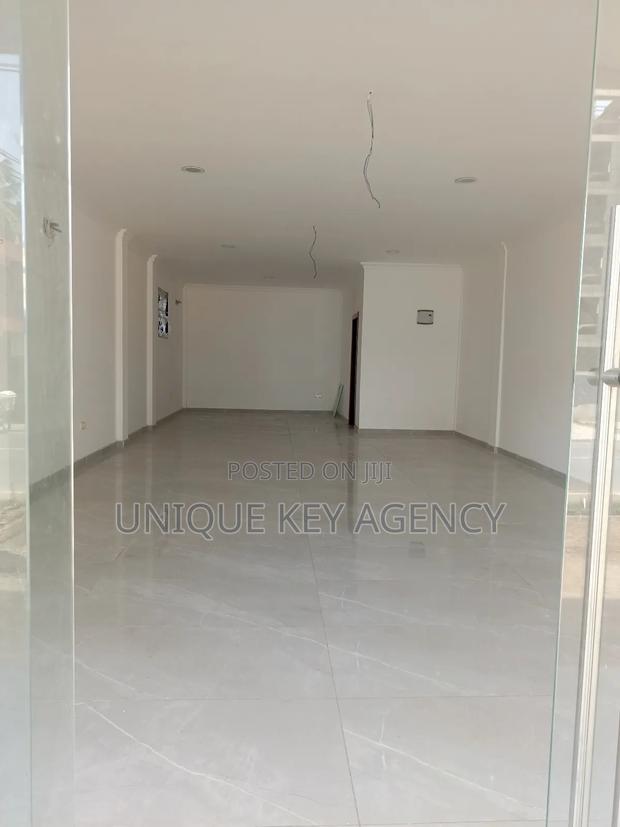 Newly Built Shops to Let in Dzorwulu · Photo 3