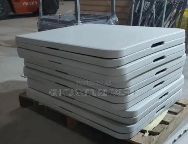 Folded Table for Sale at Affordable Price · Photo 1