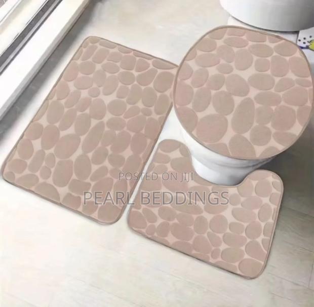 3pcs Non Slip Bathroom Mat Set Available in Stunning Designs · Photo 6